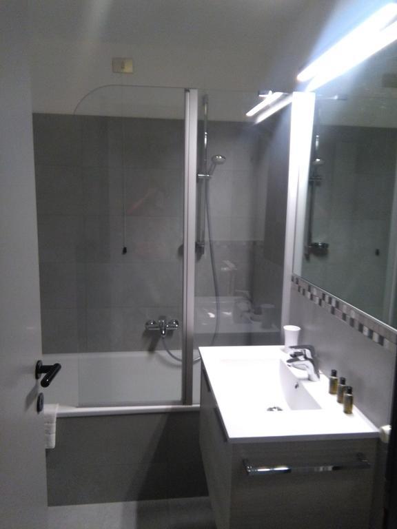 Residence Villa Odescalchi Milano Ngoại thất bức ảnh
